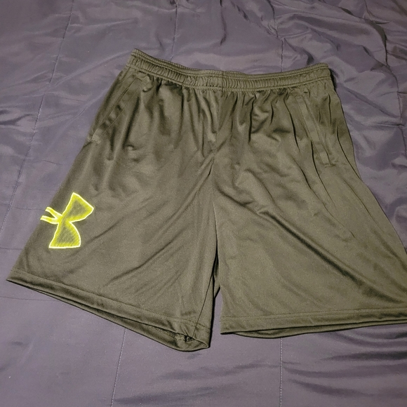 Under Armour Other - UNDER ARMOUR SHORTS. MENS XL.